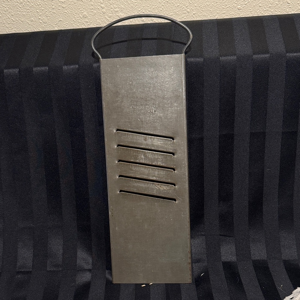 Vintage Metal Buffington Slaw Cutter CO (as is embossed on the front)